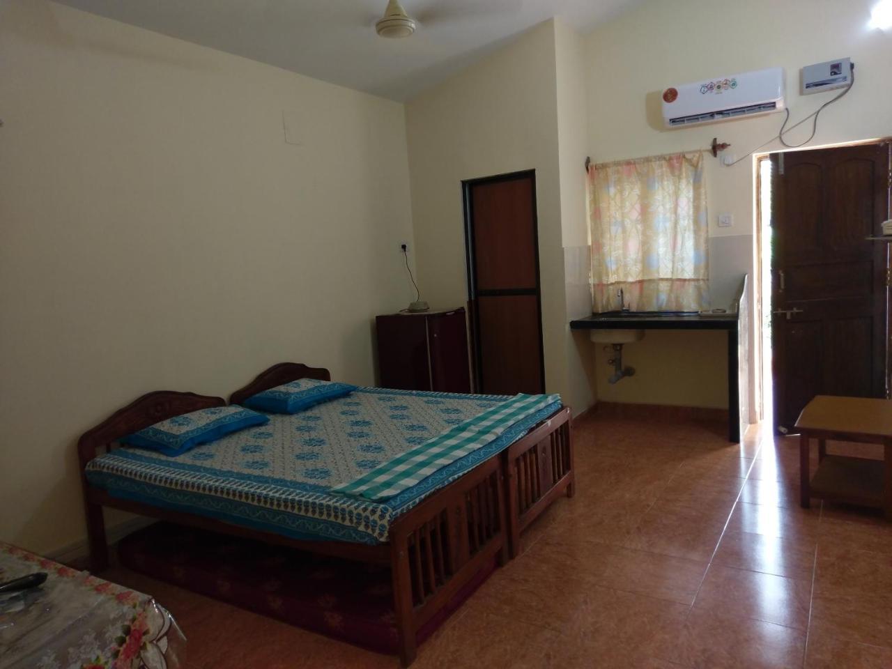 21In Guest House Калангуте Екстериор снимка