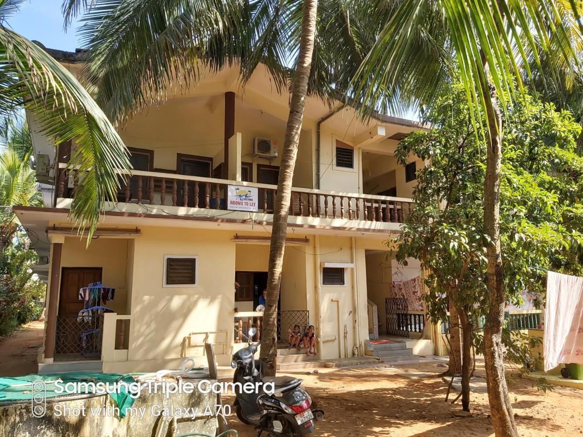 21In Guest House Калангуте Екстериор снимка